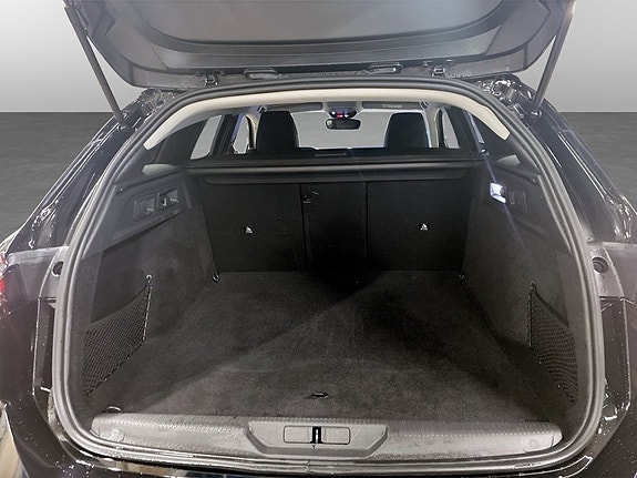 Peugeot 308 SW 19 of 19