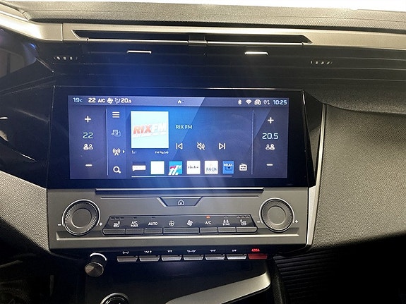 Peugeot 308 SW 12 of 19