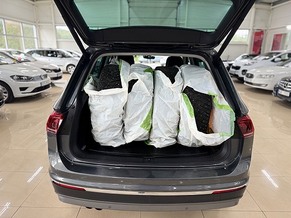 Volkswagen Tiguan 13 of 20