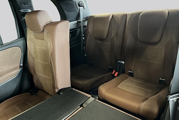 Mercedes-Benz GLB200 20 of 22