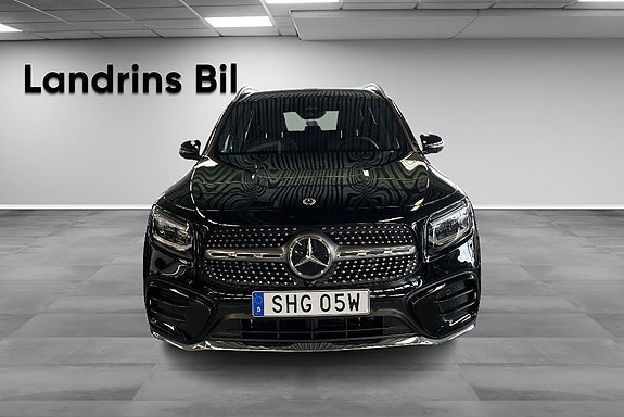 Mercedes-Benz GLB200 2 of 22