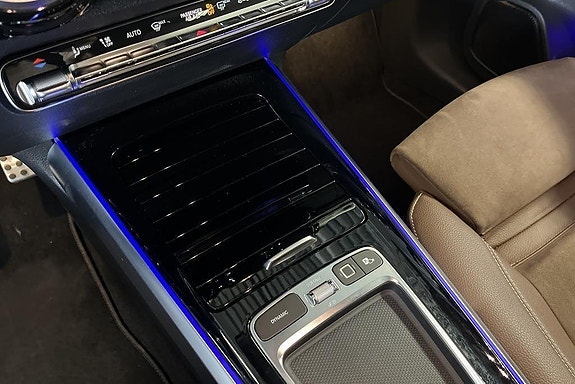 Mercedes-Benz GLB200 12 of 22