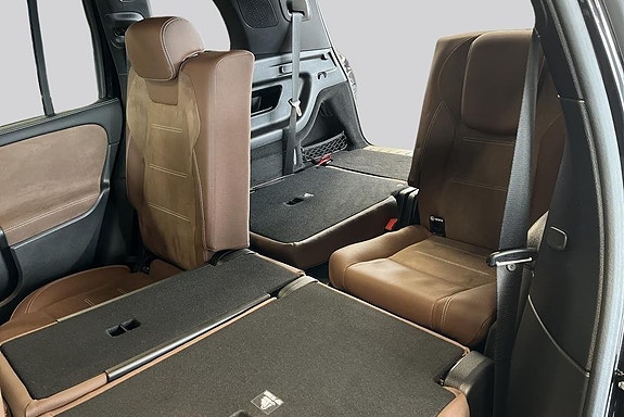Mercedes-Benz GLB200 19 of 22