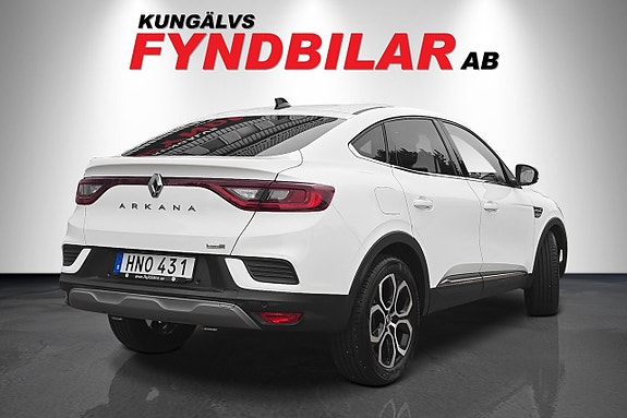 Renault Arkana 4 of 9