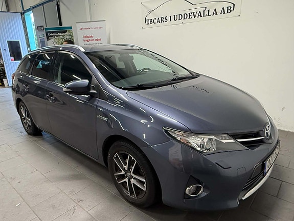 Toyota Auris 3 of 14