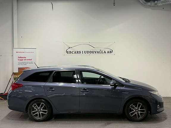 Toyota Auris 4 of 14