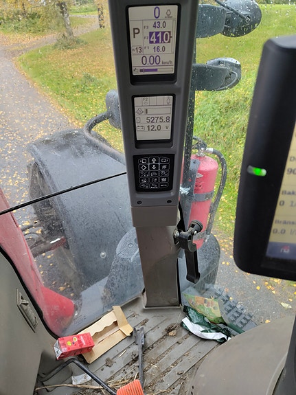 CASE IH Puma 185 cvx 2 of 6