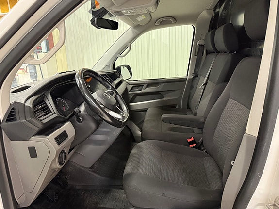 Volkswagen Transporter 8 of 18