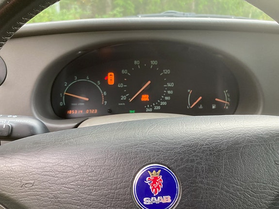 Saab 9-3 5 of 8