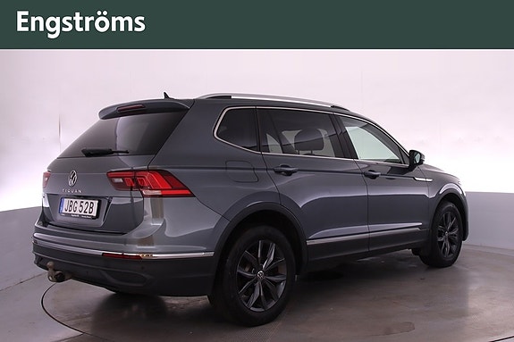 Volkswagen Tiguan Allspace 3 of 18