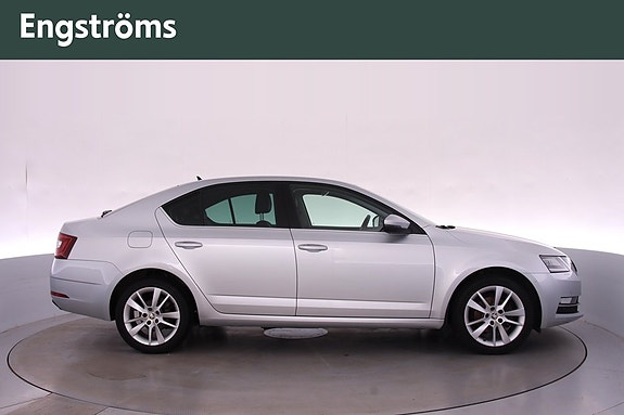Skoda Octavia 2 of 22