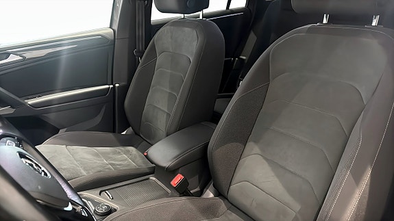 Volkswagen Tiguan 8 of 14