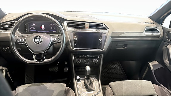 Volkswagen Tiguan 10 of 14