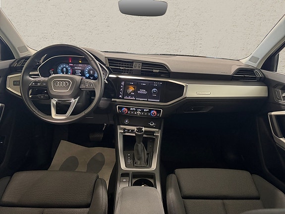Audi Q3 4 of 7