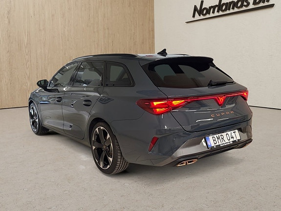 Cupra Leon 2 of 7