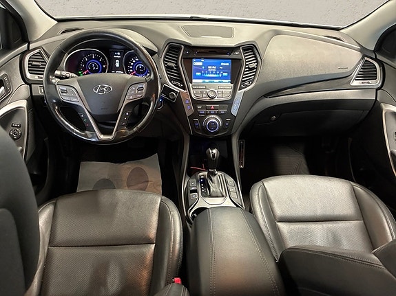 Hyundai Santa Fe 4 of 7