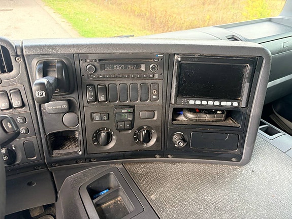 Scania P 280 8 of 12