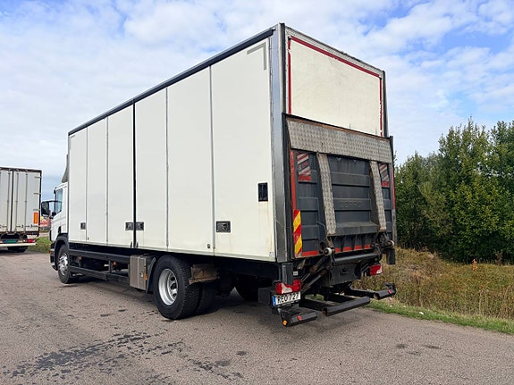 Scania P 280 4 of 12