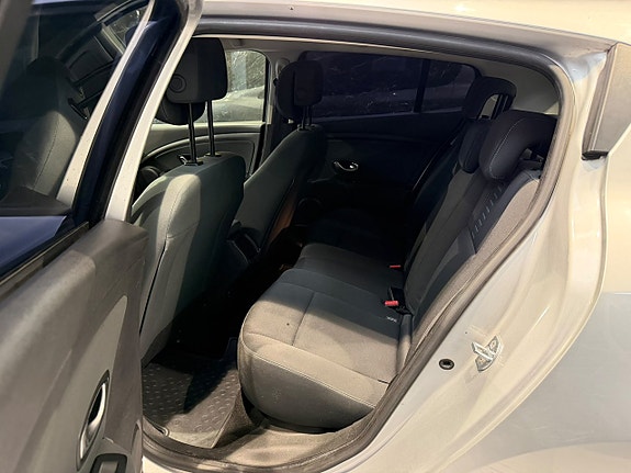 Renault Megane 13 of 22