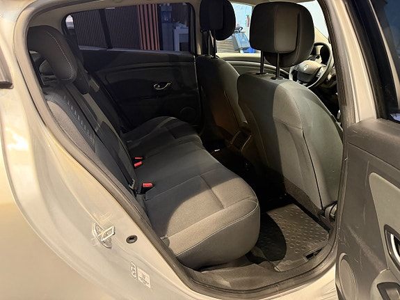 Renault Megane 14 of 22