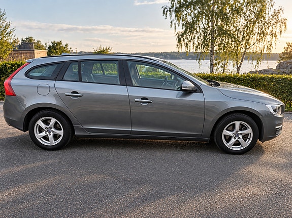 Volvo V60 3 of 11