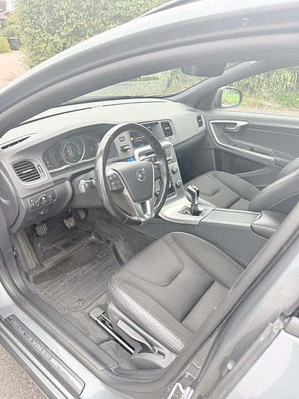 Volvo V60 6 of 11