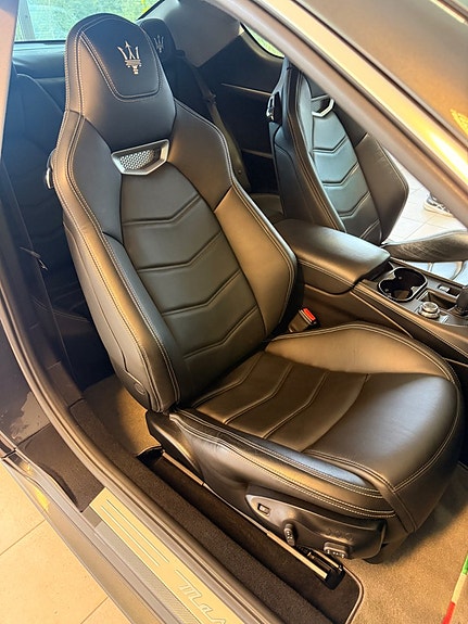 Maserati GranTurismo 8 of 14