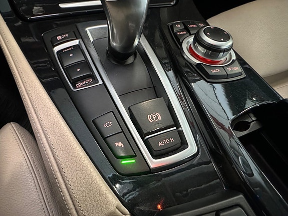 BMW 523i 13 of 20