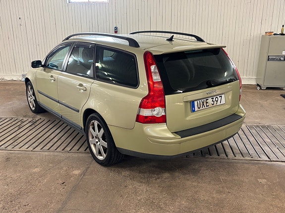Volvo V50 2 of 4
