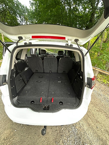 Ford S-MAX 5 of 13
