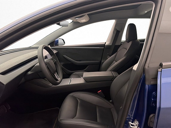 Tesla Model 3 14 of 30