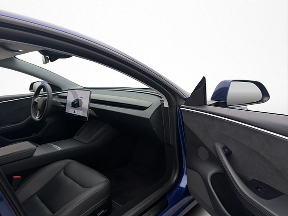 Tesla Model 3 29 of 30