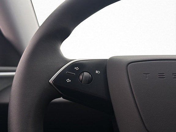 Tesla Model 3 17 of 30