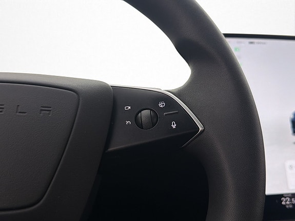 Tesla Model 3 18 of 30