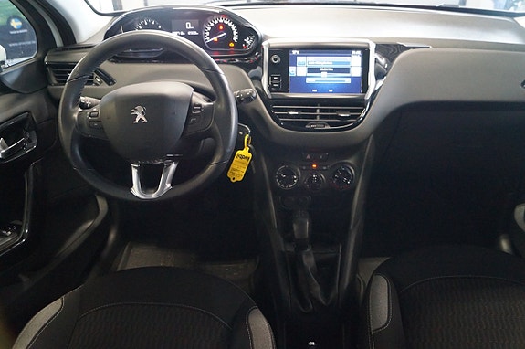 Peugeot 208 6 of 6