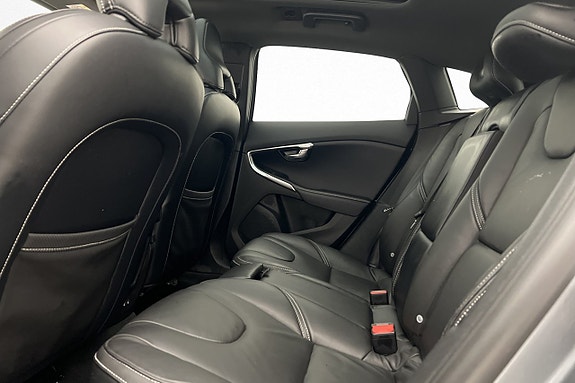 Volvo V40 23 of 28