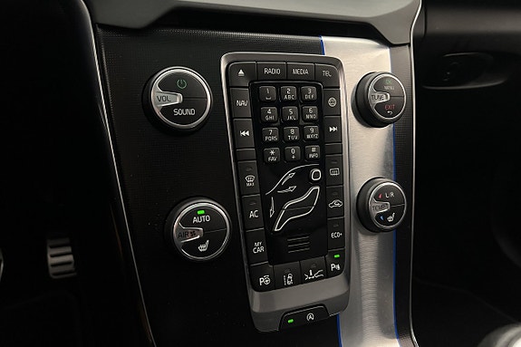 Volvo V40 20 of 28