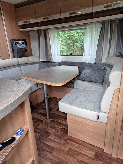 Knaus Sudwind 580QS (4 bäddar) 6 of 8