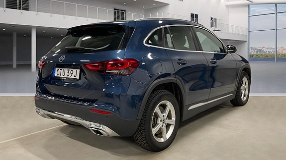 Mercedes-Benz GLA250 e 4 of 6