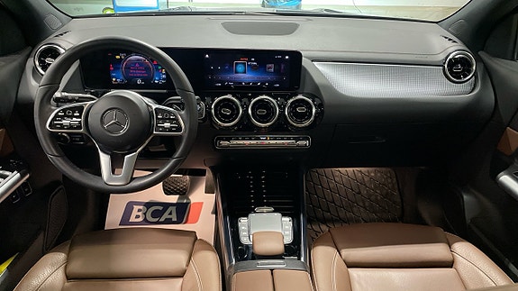 Mercedes-Benz GLA250 e 6 of 6