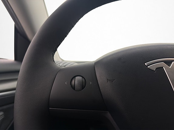 Tesla Model 3 18 of 30