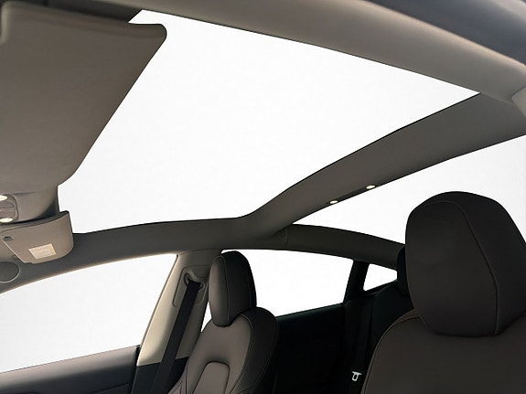 Tesla Model 3 17 of 30
