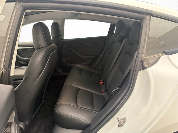 Tesla Model 3 28 of 30