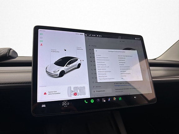 Tesla Model 3 21 of 30