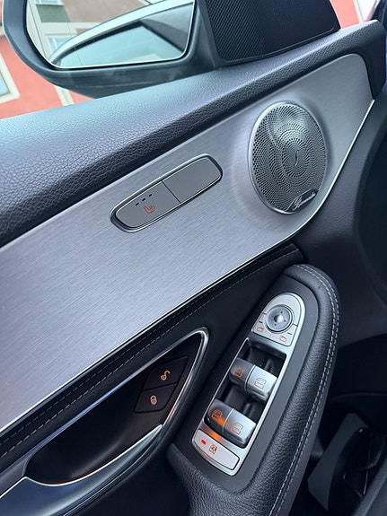 Mercedes-Benz C250 8 of 8