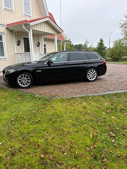 BMW 520d 2 of 5
