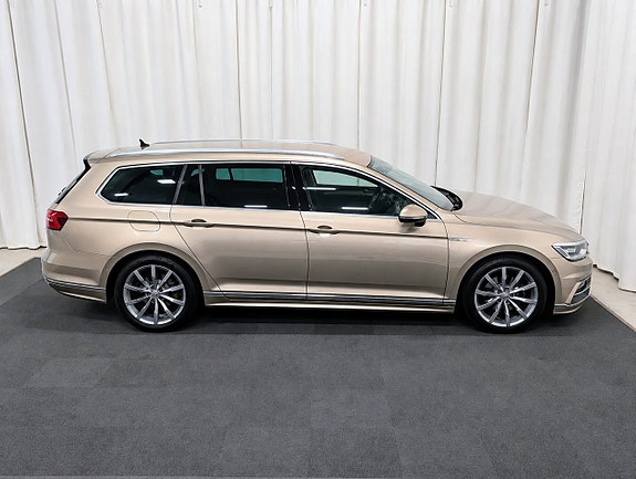 Volkswagen Passat 5 of 15