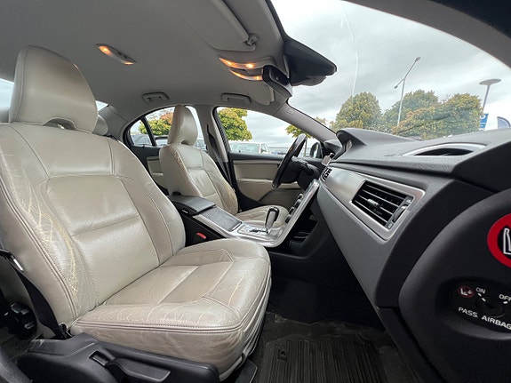 Volvo S80 16 of 27