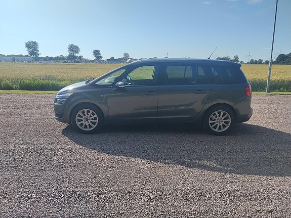 Citroen Grand C4 Picasso 2 of 14