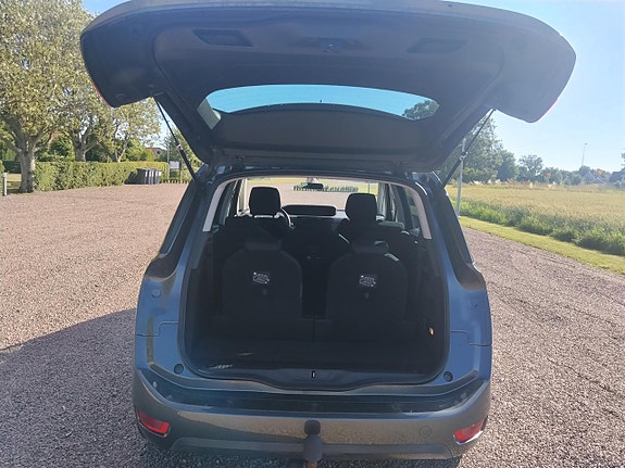 Citroen Grand C4 Picasso 11 of 14